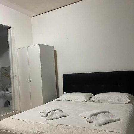 Roman St. Peter House 外观 照片